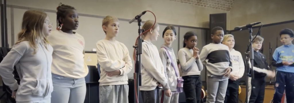 Cité éducative : un projet « musique et vidéo » d’ampleur auprès des établissements scolaires du Havre 4 CE Sud clip2 e1782914355565